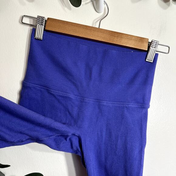 All in Motion Periwinkle Ribbed Leggings LAST CALL - Picture 2 of 6